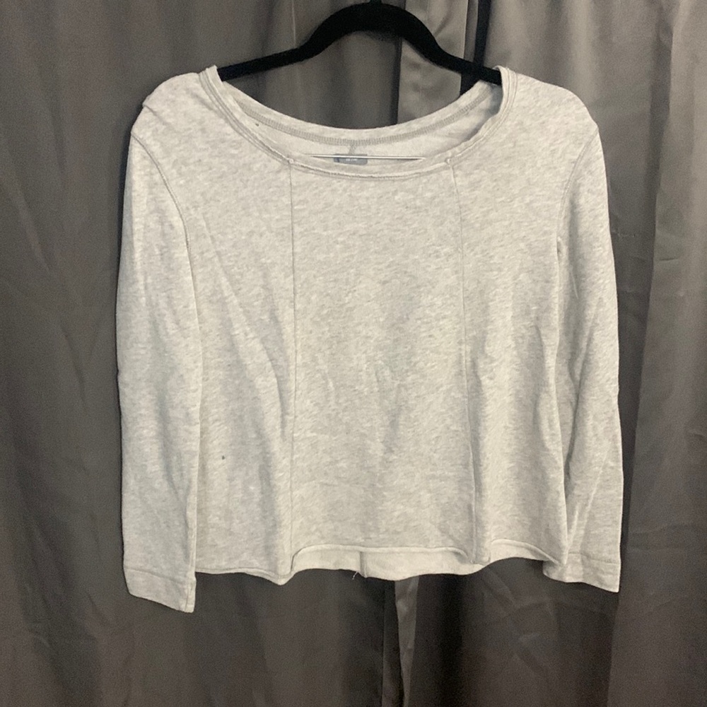 Lightweight sweatshirt top